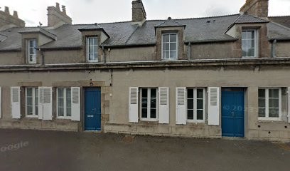 Arthur Elagage, Elagueur à Saint-Vaast-la-Hougue