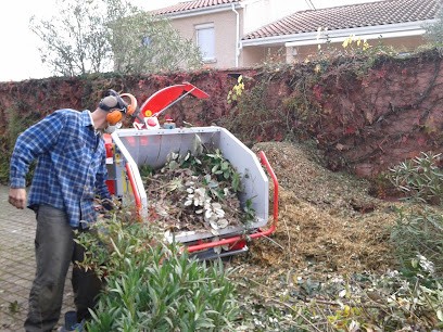 Montarbres, Elagueur à Rivèrenert